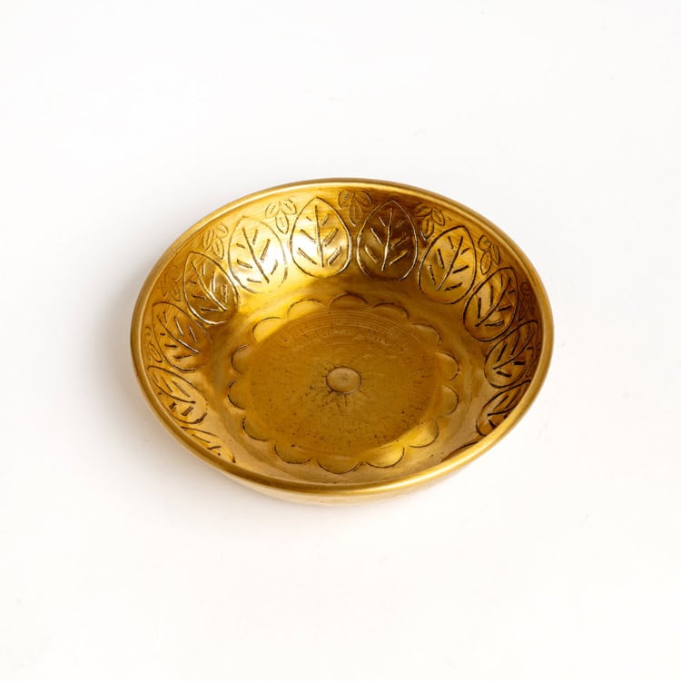 קערה מוזהבת רקועה