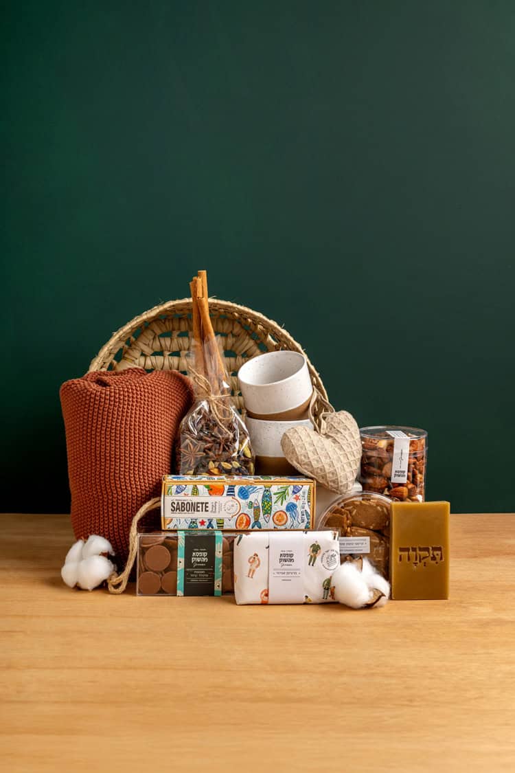 מארז חורף תקווה | משלוח לחו״ל