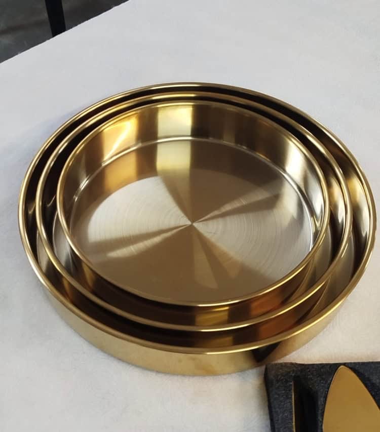 שלישיית מגשים/תבניות לתנור | מוזהב